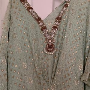 Kaftan/Indian Pakistani style